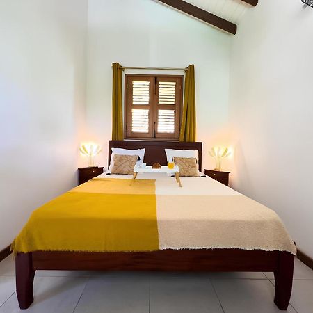 Bungalow Le Balisier Pointe-Noire Bagian luar foto